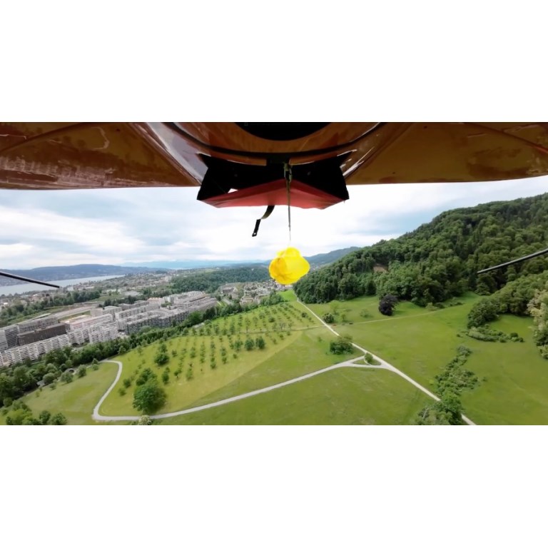 WingtraRAY Parachute