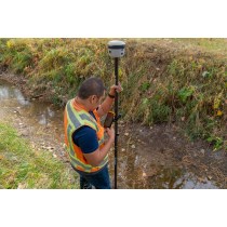 Trimble R580 Receiver Bundle V2 - Now With FREE RTX for 1 Year -Includes R580 Receiver (without Internal Radio Enabled) + TDC6 Without Software + Accessories